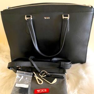 Tumi black leather business brief laptop bag